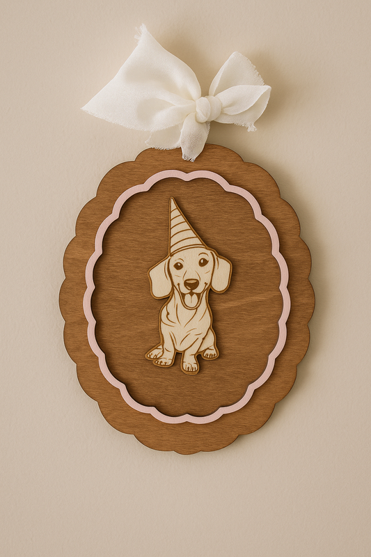 Médaillon mural teckel– avec chapeau de fête : décoration vintage