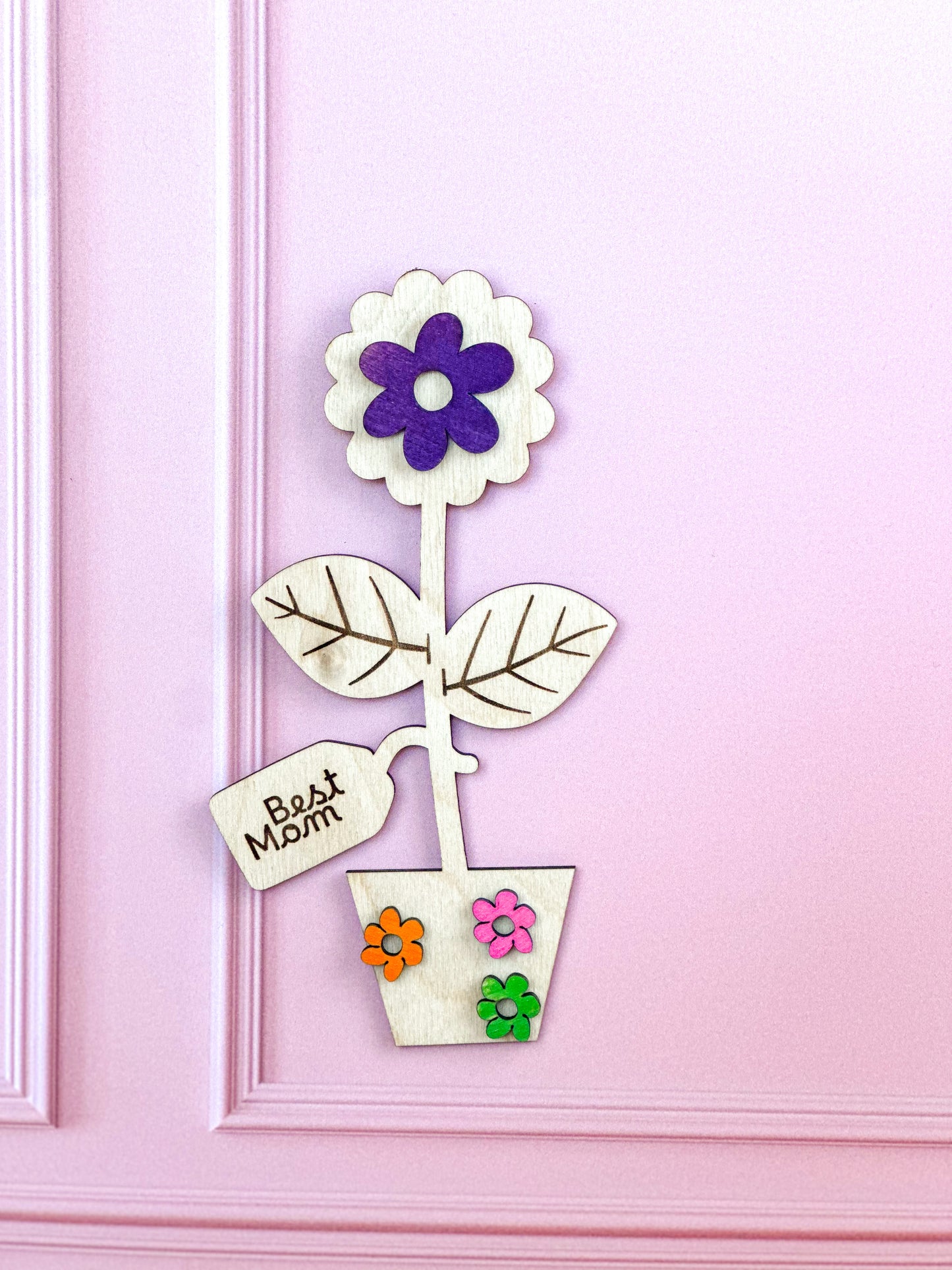 idée cadeau fête des mères pas cher et mignon : aimant fleur en bois