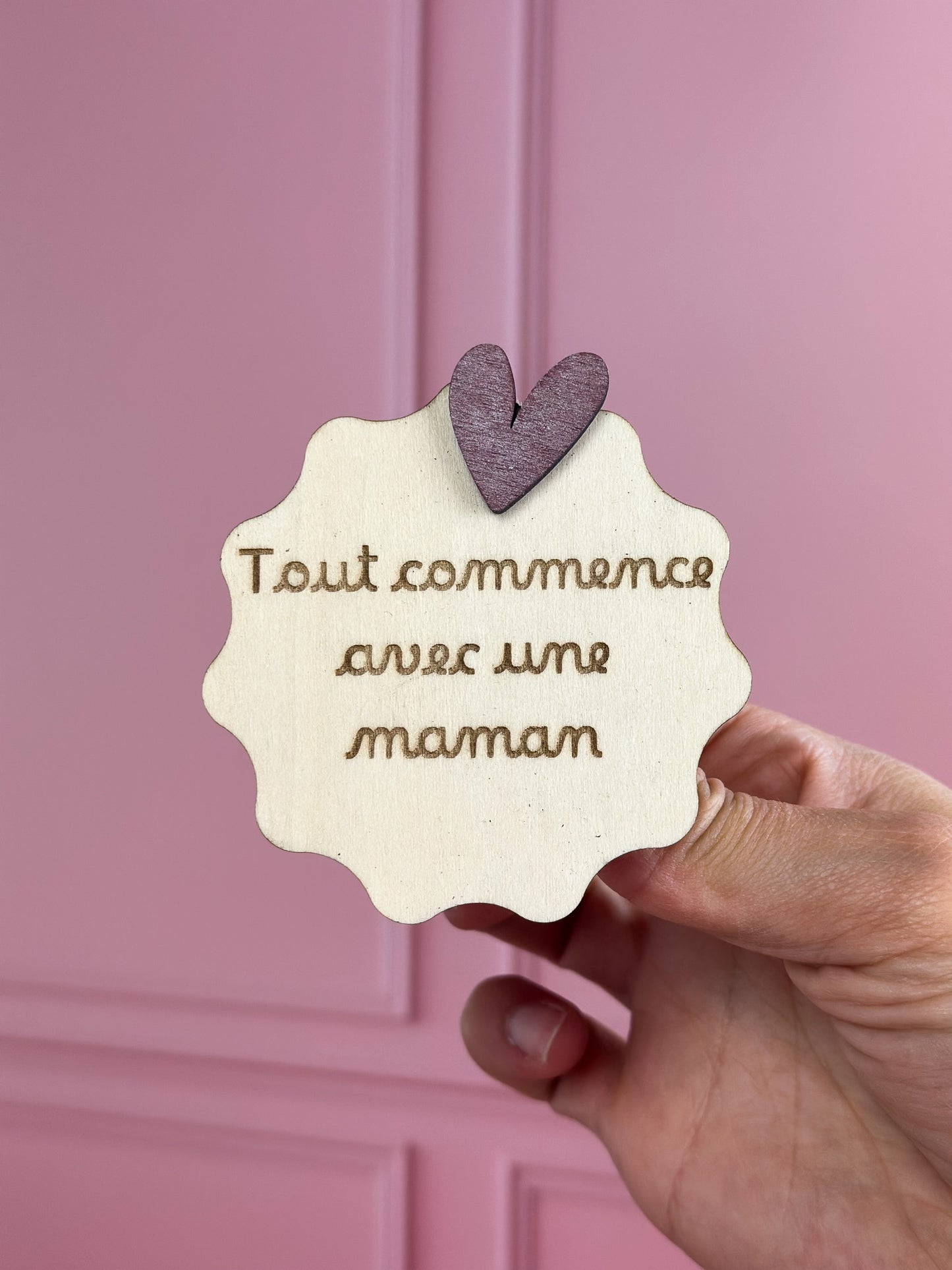 Magnet gravé Tout commence par une maman — Cadeau future maman