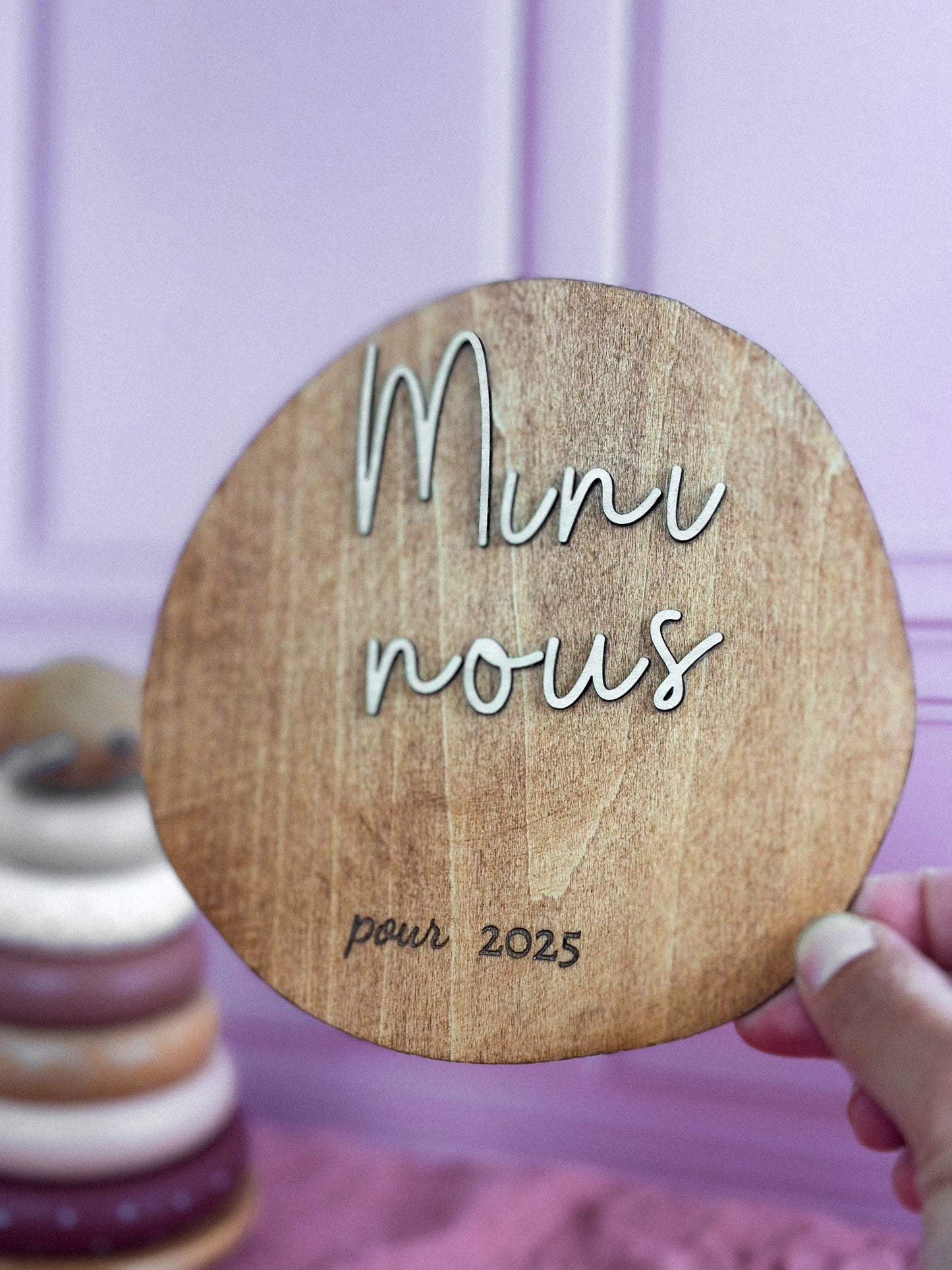 annonce grossesse épurée et minimaliste en bois