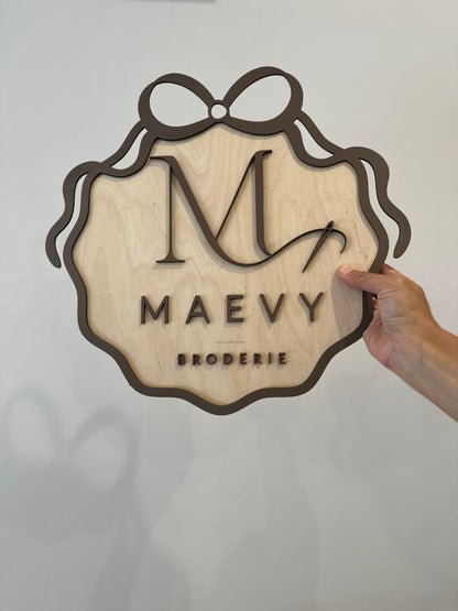 Panneau Logo en Bois Personnalisé - Pancarte 3D pour boutique, photos produits & salons – création personnalisée en bois, Chou Rose (visuel 2/4)