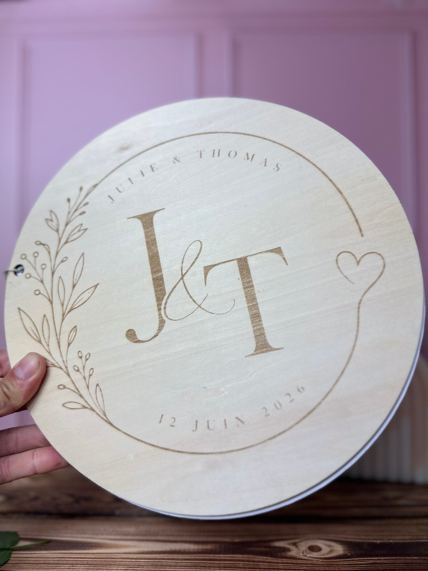 Livre d’or mariage en bois personnalisé – format rond