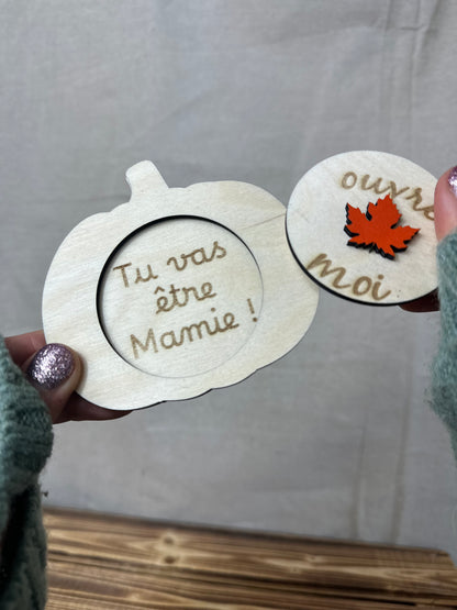 Citrouille en Bois Personnalisée – Annonce Grossesse Automne