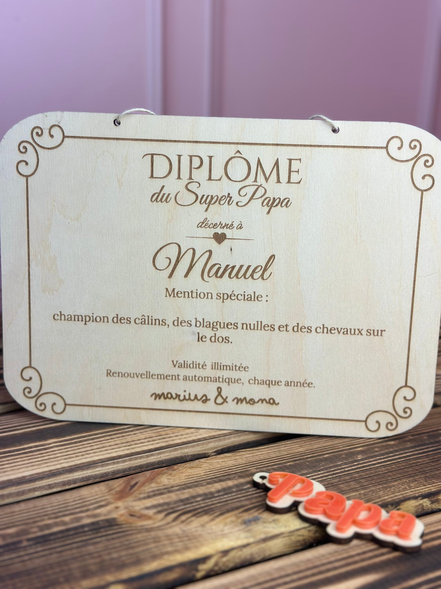 Diplôme Super Papa personnalisé en bois gravé