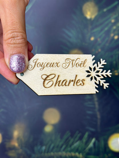 Étiquette de Noël en Bois Personnalisée - Prénom Gravé Main