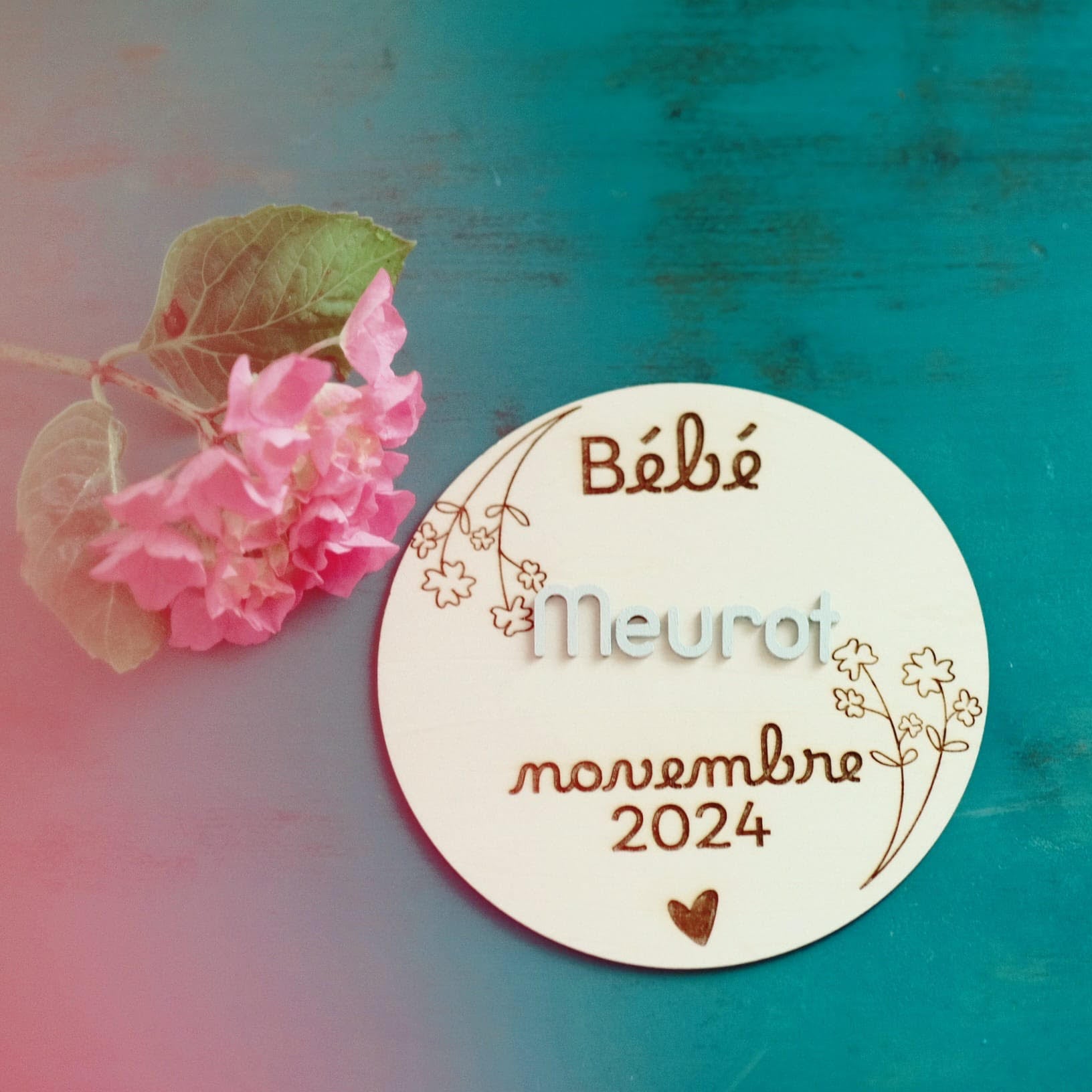 carte en bois annonce grossesse personnalisee