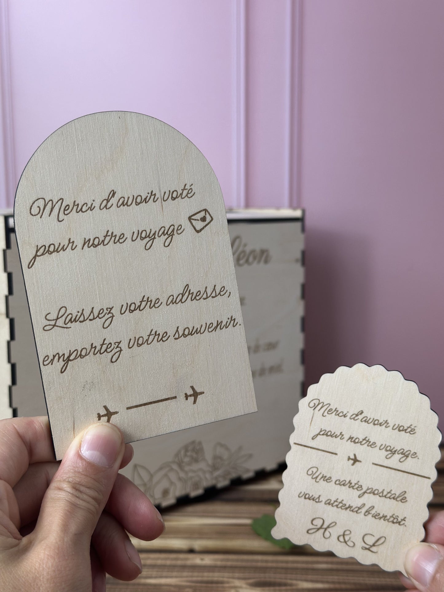 Urne mariage voyage personnalisée — vos invités votent la Lune de Miel