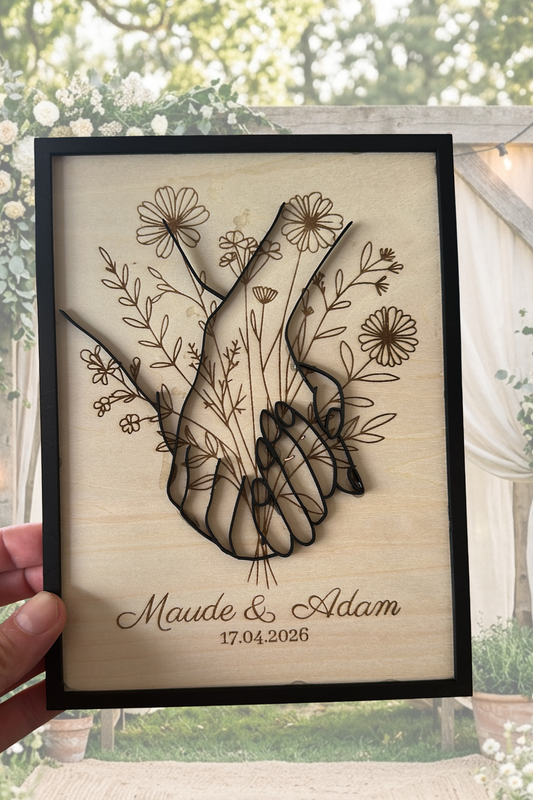 Tableau souvenir mariage gravé bois posé en décoration intérieure, cadeau personnalisé Chou Rose