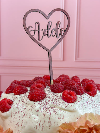 cake topper en bois en forme de coeur pour anniversaire. Personnaliser avec prénom