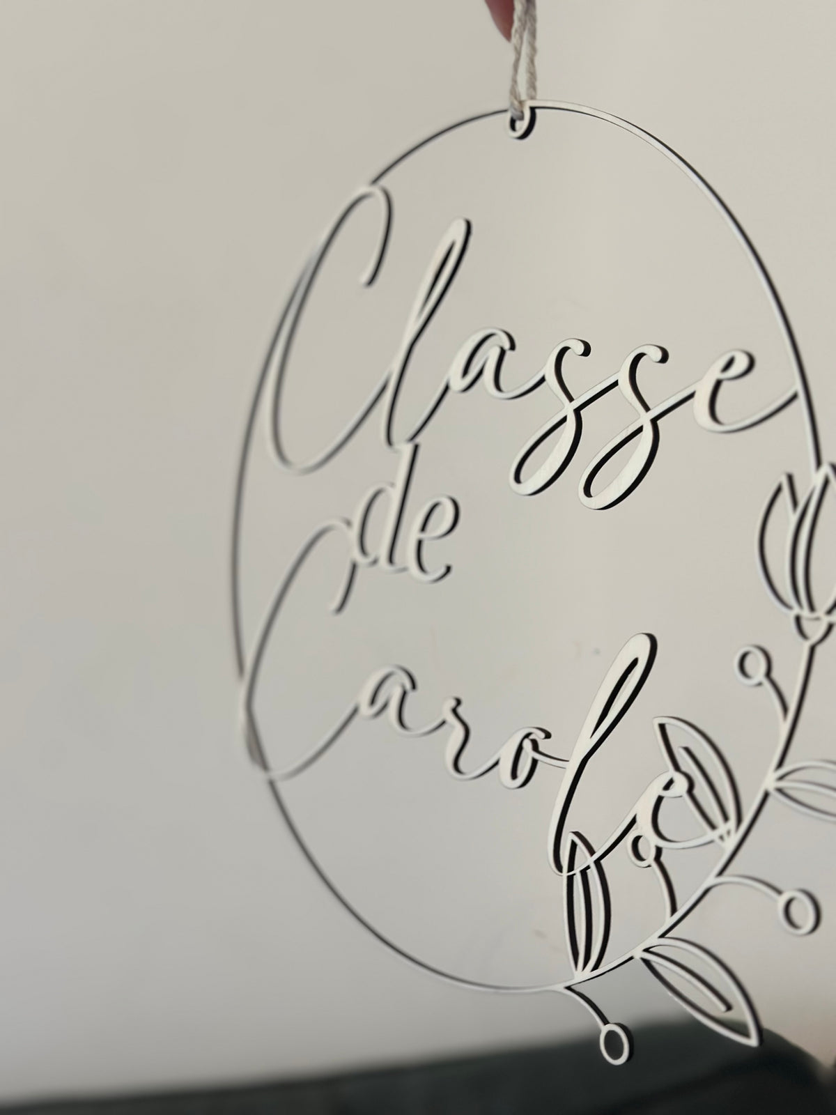 Couronne en bois personnalisée gravée avec un prénom, cadeau collectif fin d'année pour la maîtresse ou le maître, Chou Rose