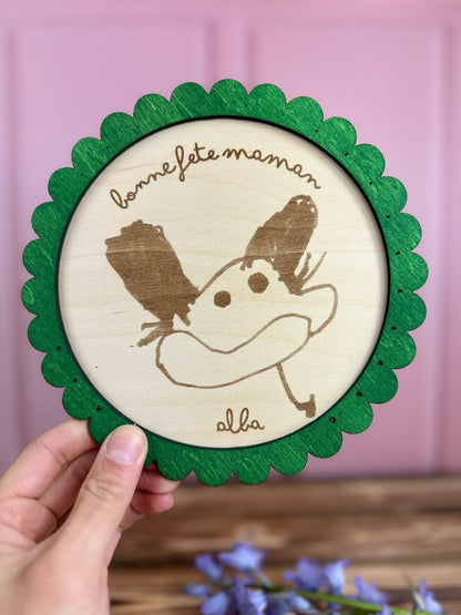 Cadeau Fête des Mères personnalisé : le dessin de votre enfant gravé sur bois
