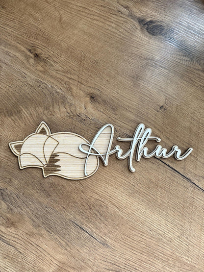 Prénom en bois personnalisé – Renard 🦊