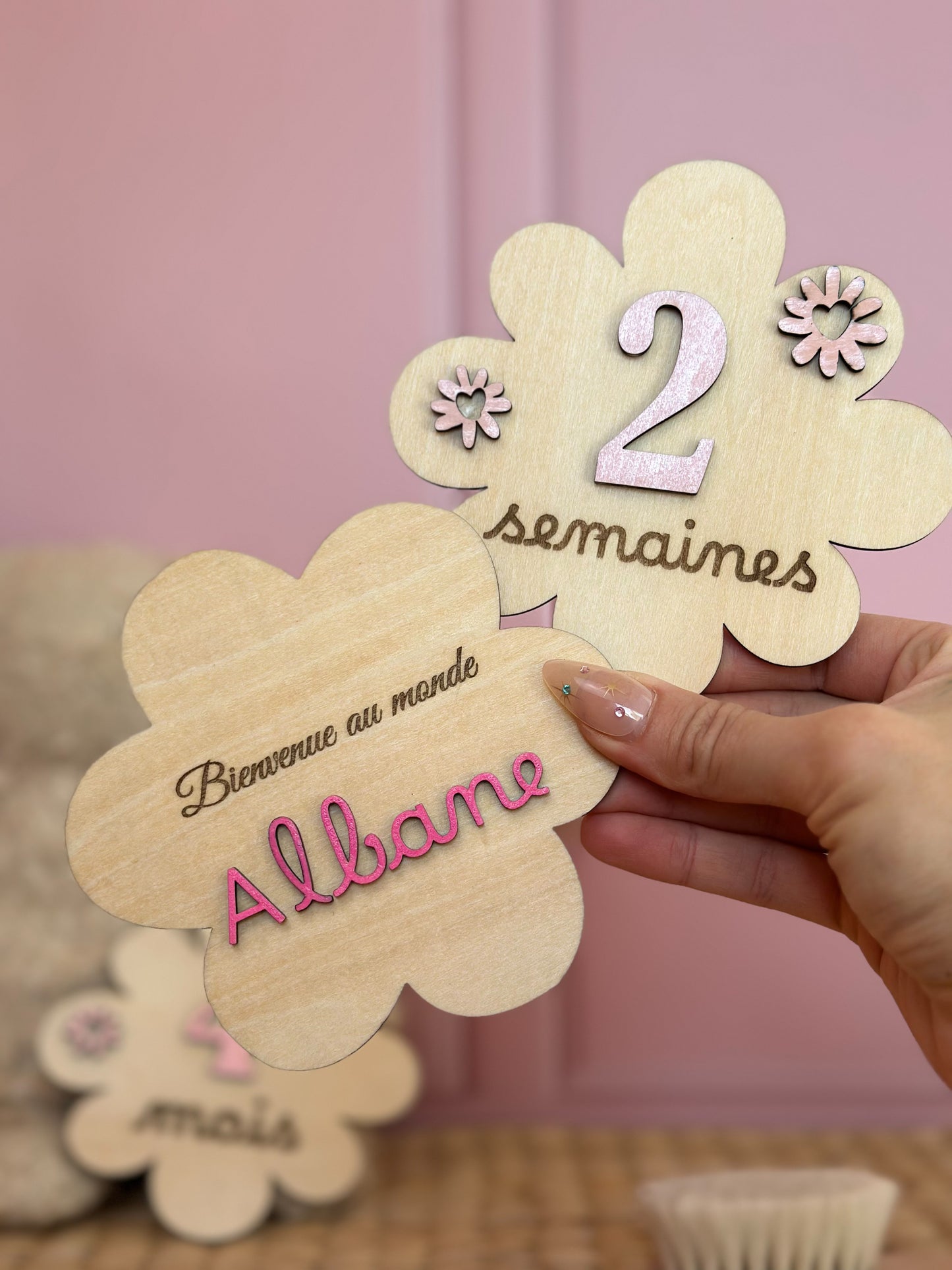 Cartes étapes bébé en forme de fleurs en 3 dimensions et couleur 