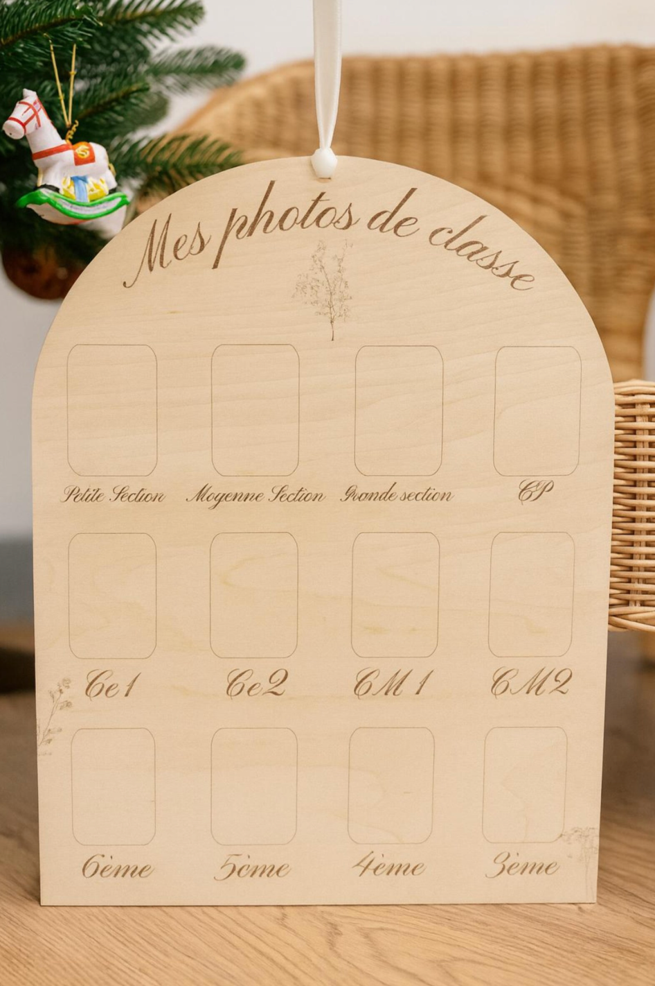 « Mes photos de classe » – Panneau souvenirs scolaires en bois, personnalisable