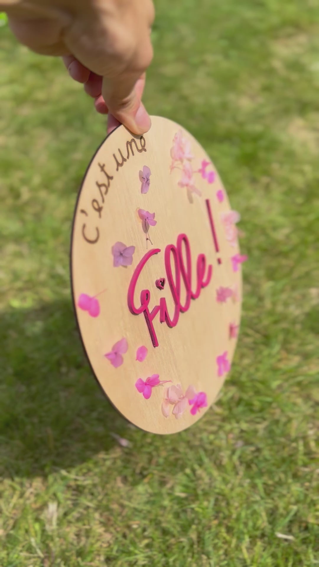 disque en bois "c'est une fille" 3 d