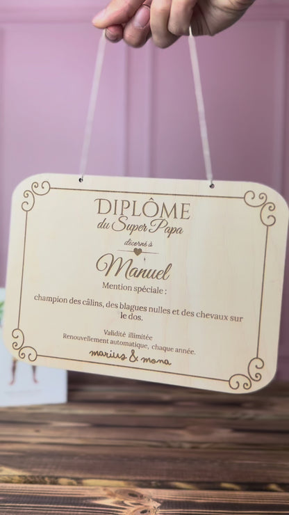 Diplôme Super Papa personnalisé en bois gravé