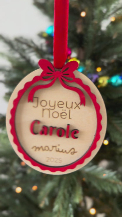 Suspension personnalisée “Joyeux Noël” – Cadeau Maîtresse, Nounou ou ATSEM