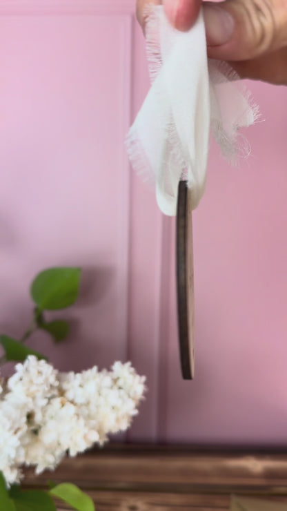 Marque place mariage bois personnalisé avec ruban – Prénom invité, date & initiales