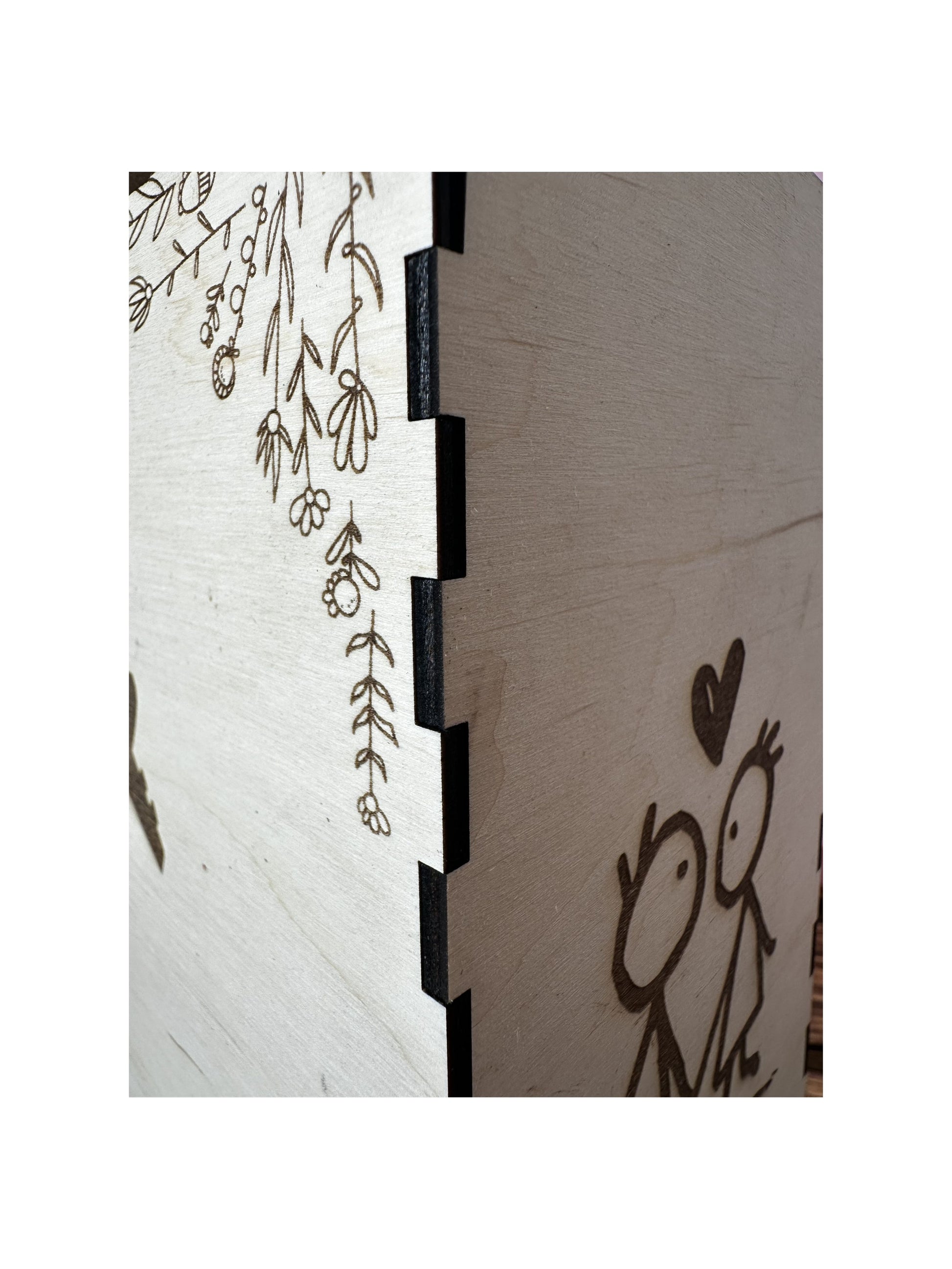 détail de l'urne en bois pour mariage
